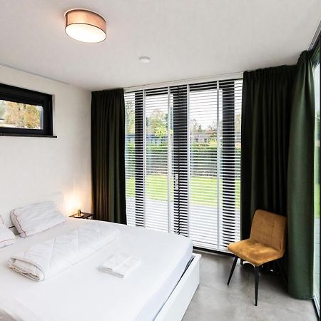 Wellness Bungalow With Sauna Ermelo Bagian luar foto